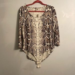Long Sleeve - Snake Print - Cato - Bodysuit - NWT - XL